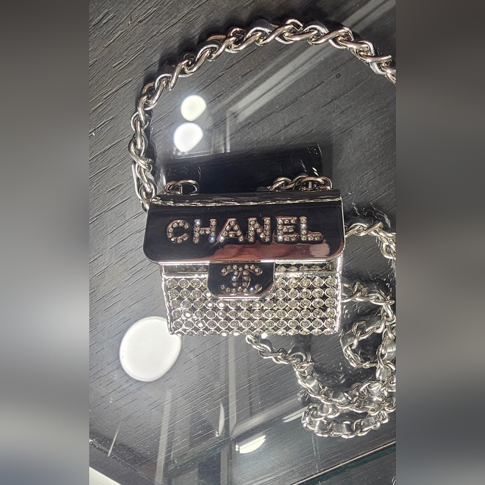 NWOT Chanel Silver Mini Bag Necklace - Picture 2 of 8